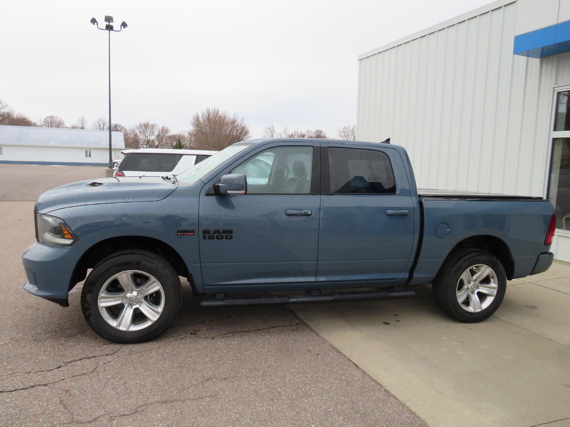 2015 RAM Ram 1500 Pickup Sport