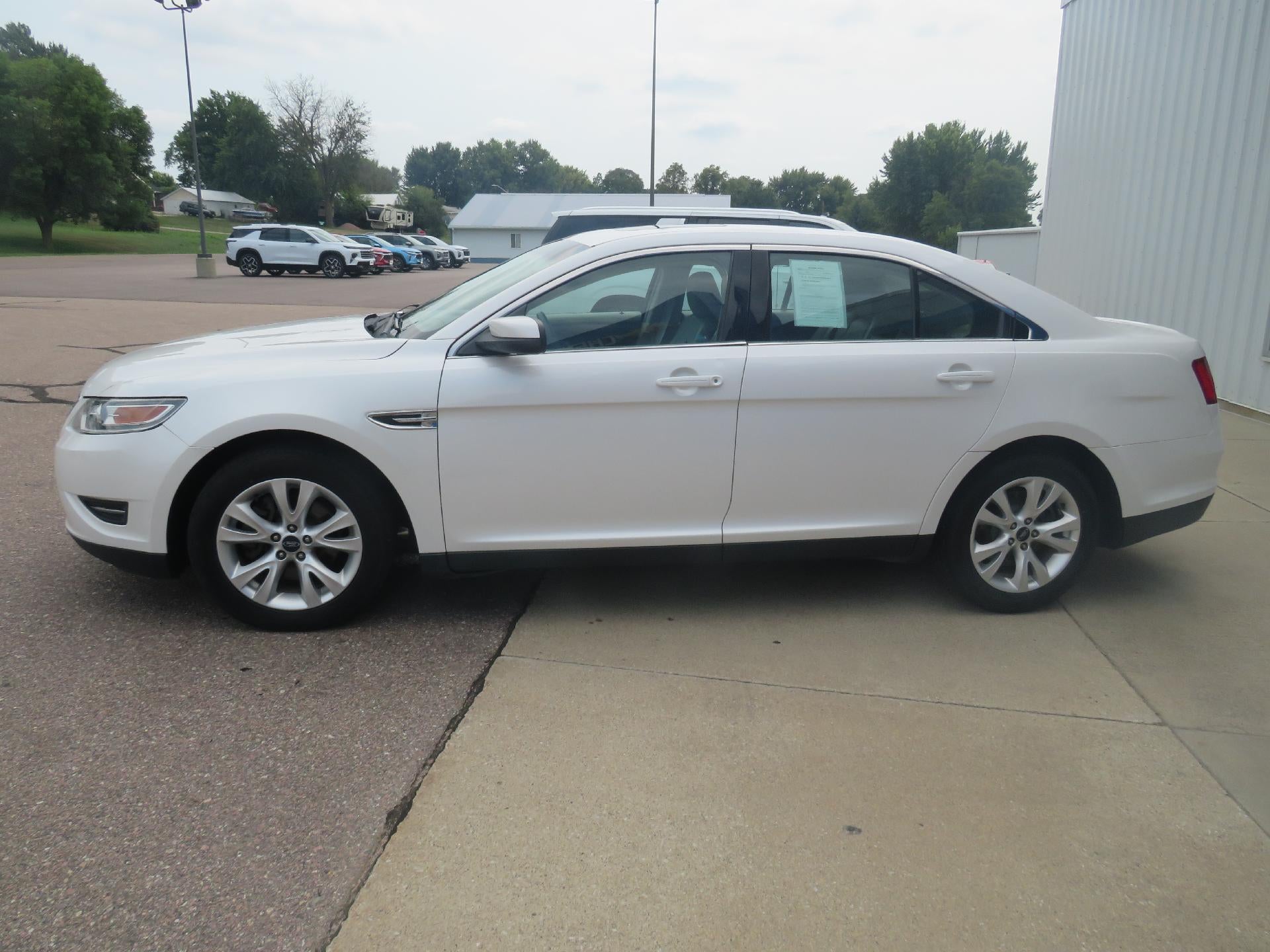2011 Ford Taurus SEL