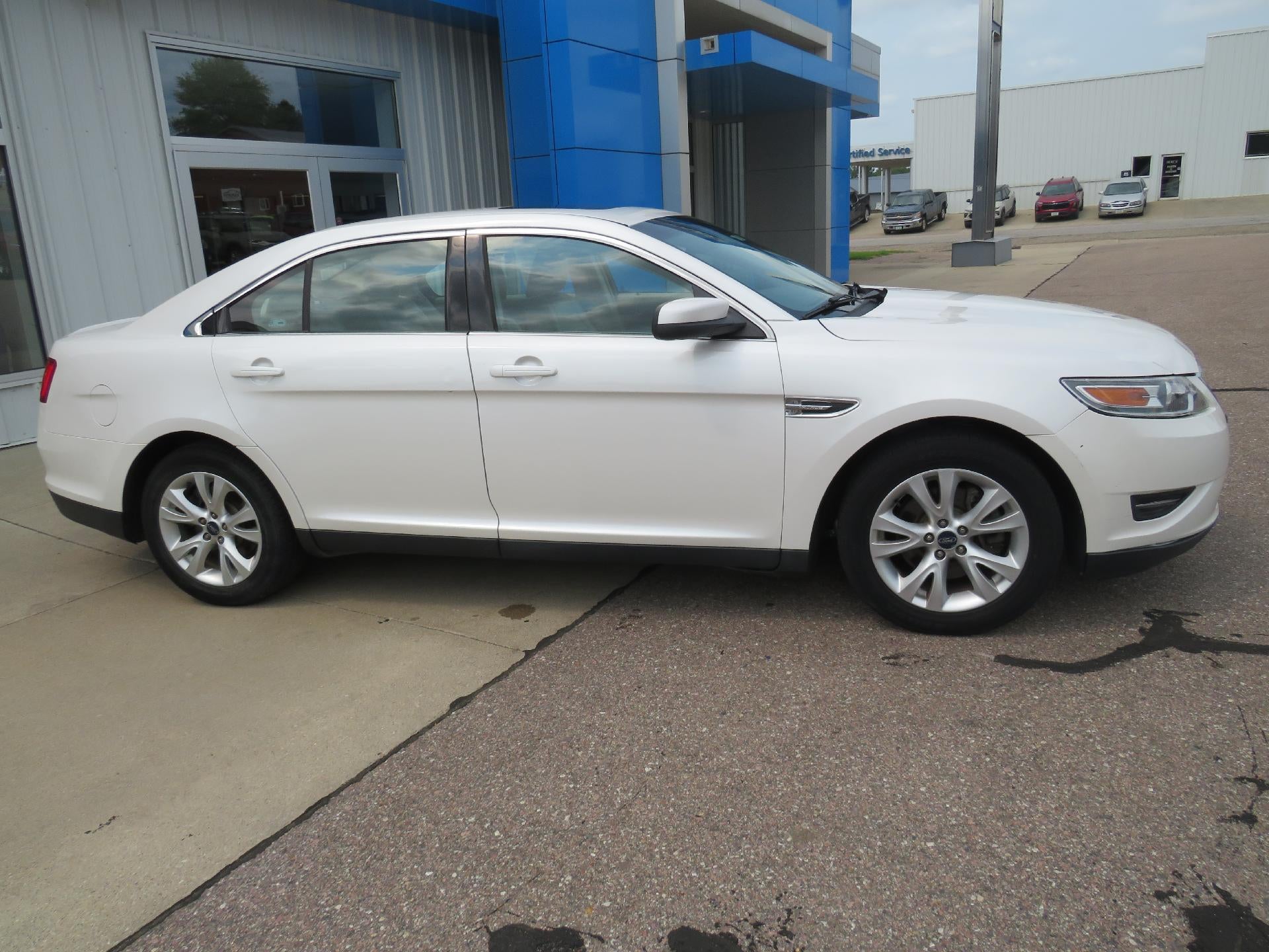 2011 Ford Taurus SEL