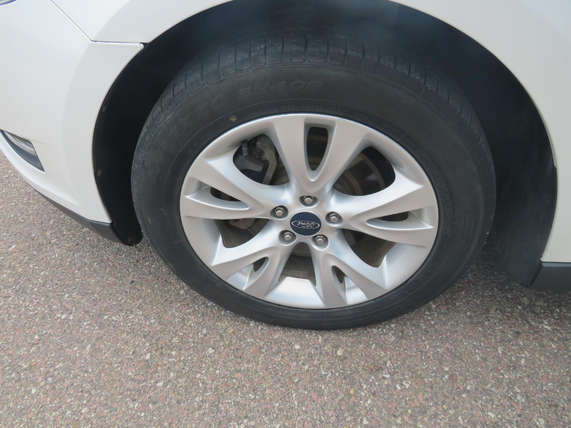 2011 Ford Taurus SEL