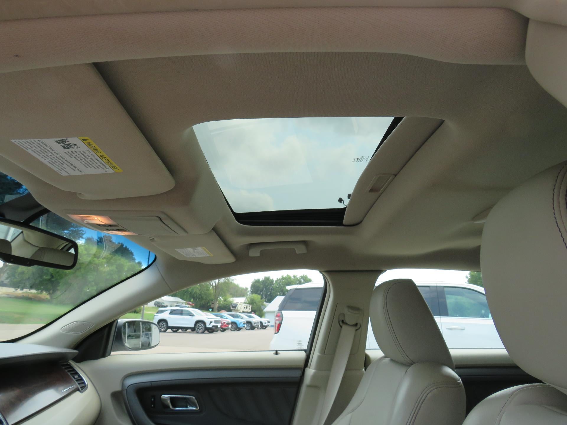 2011 Ford Taurus SEL