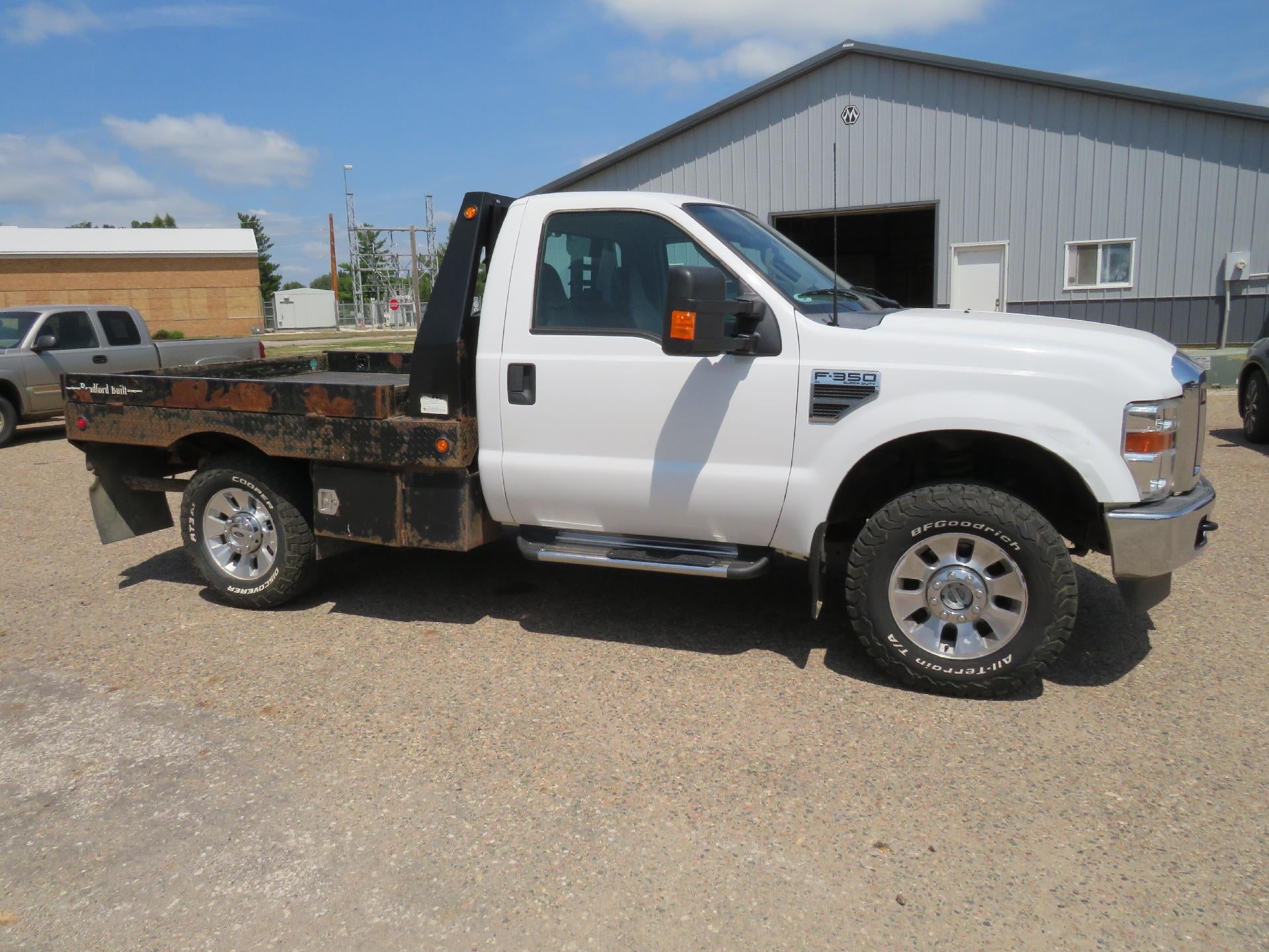 2010 Ford Super Duty F-350 SRW XL