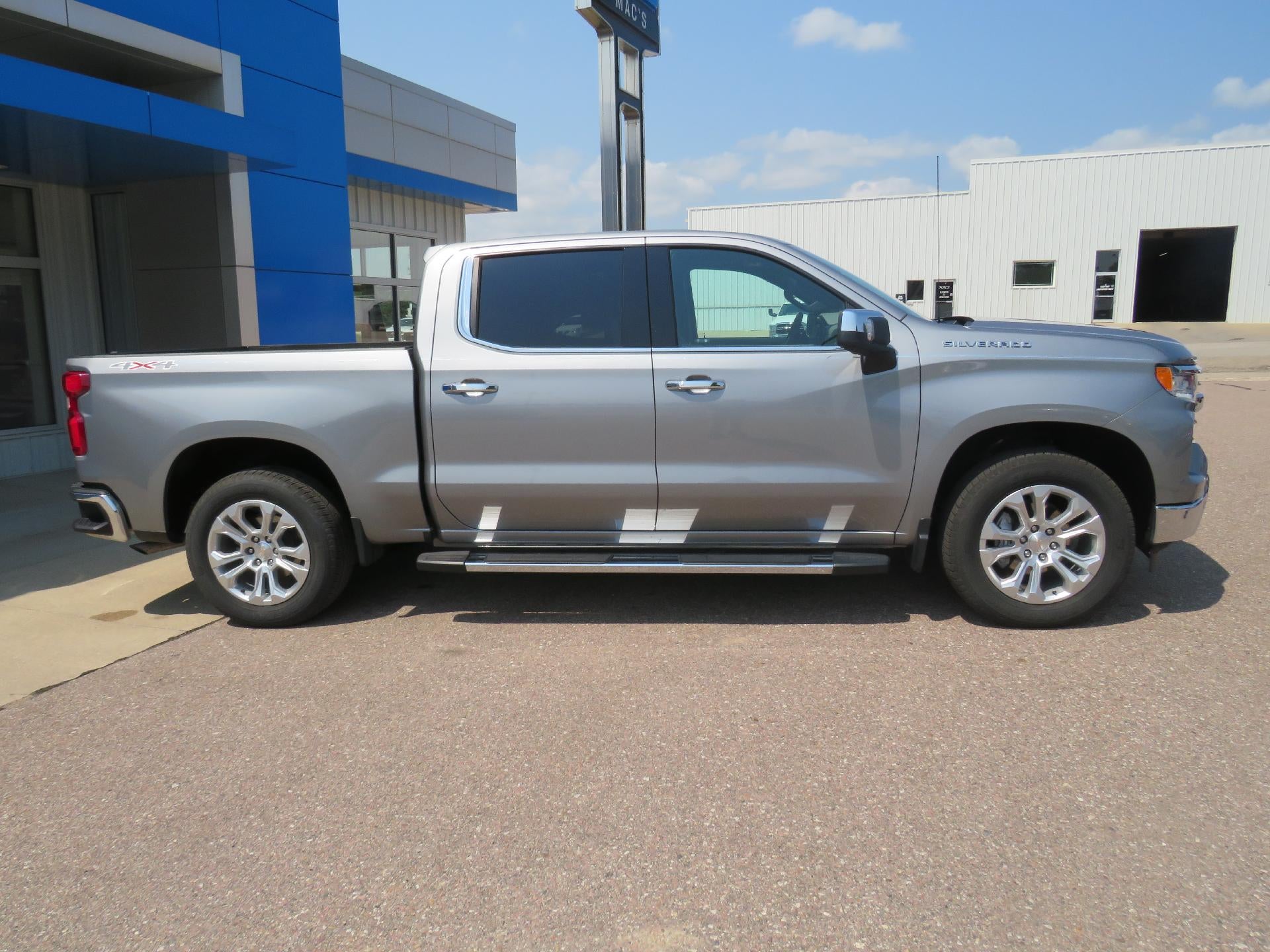 2024 Chevrolet Silverado 1500 LTZ
