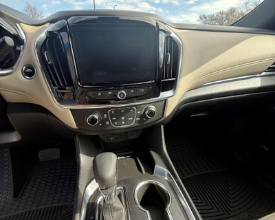 2022 Chevrolet Traverse LT Leather