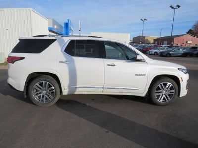 2023 Chevrolet Traverse High Country