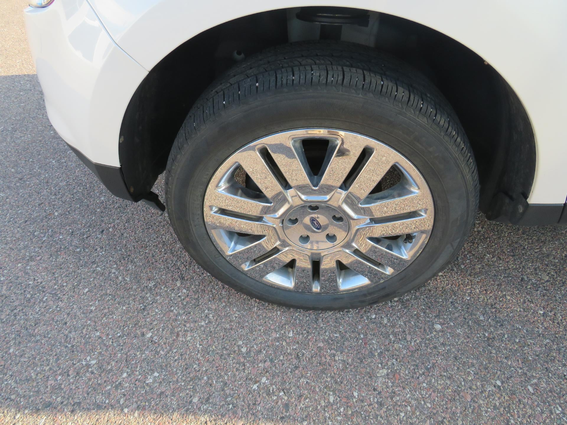 Used 2010 Ford Edge Limited with VIN 2FMDK4KC1ABB41049 for sale in Mapleton, IA