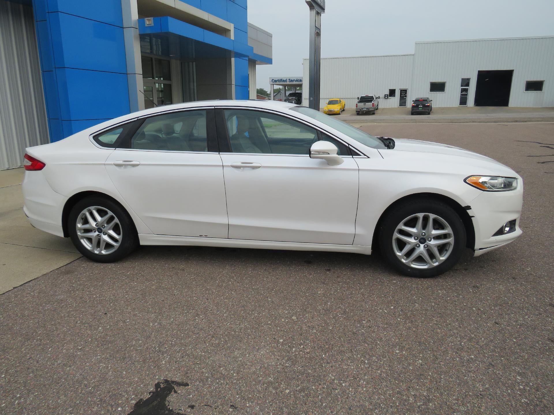 2014 Ford Fusion SE