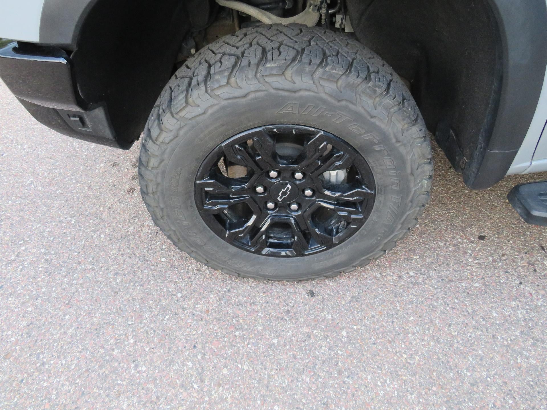 2025 Chevrolet Silverado 1500 ZR2