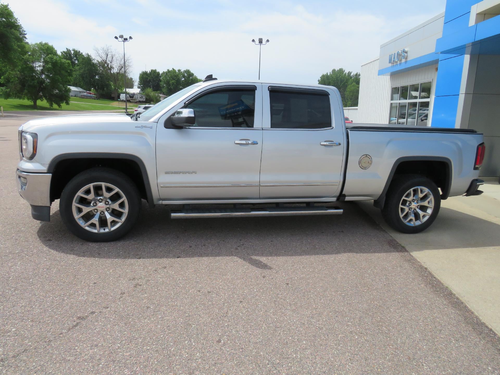 2017 GMC Sierra 1500 SLT