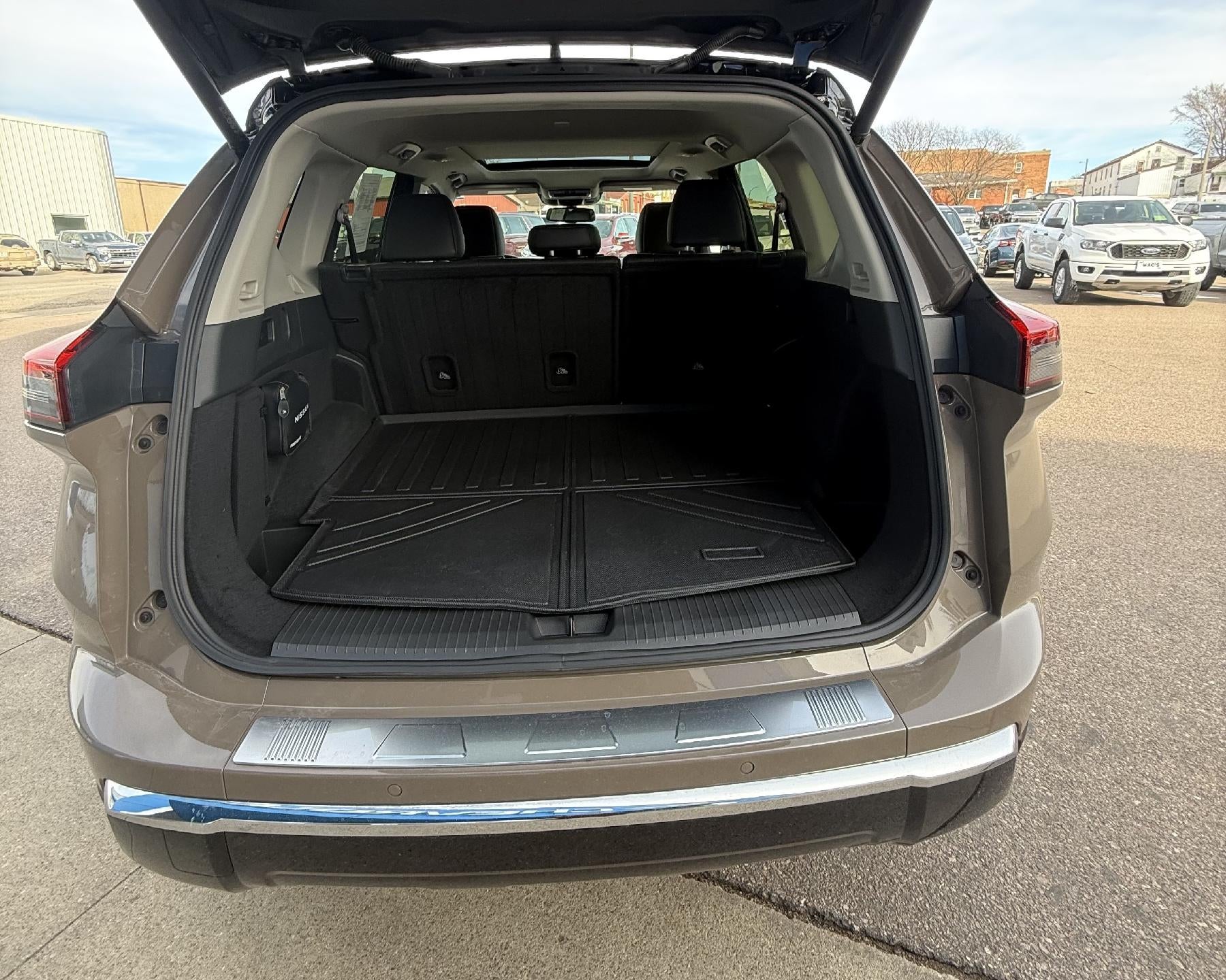 2024 Nissan Rogue Platinum